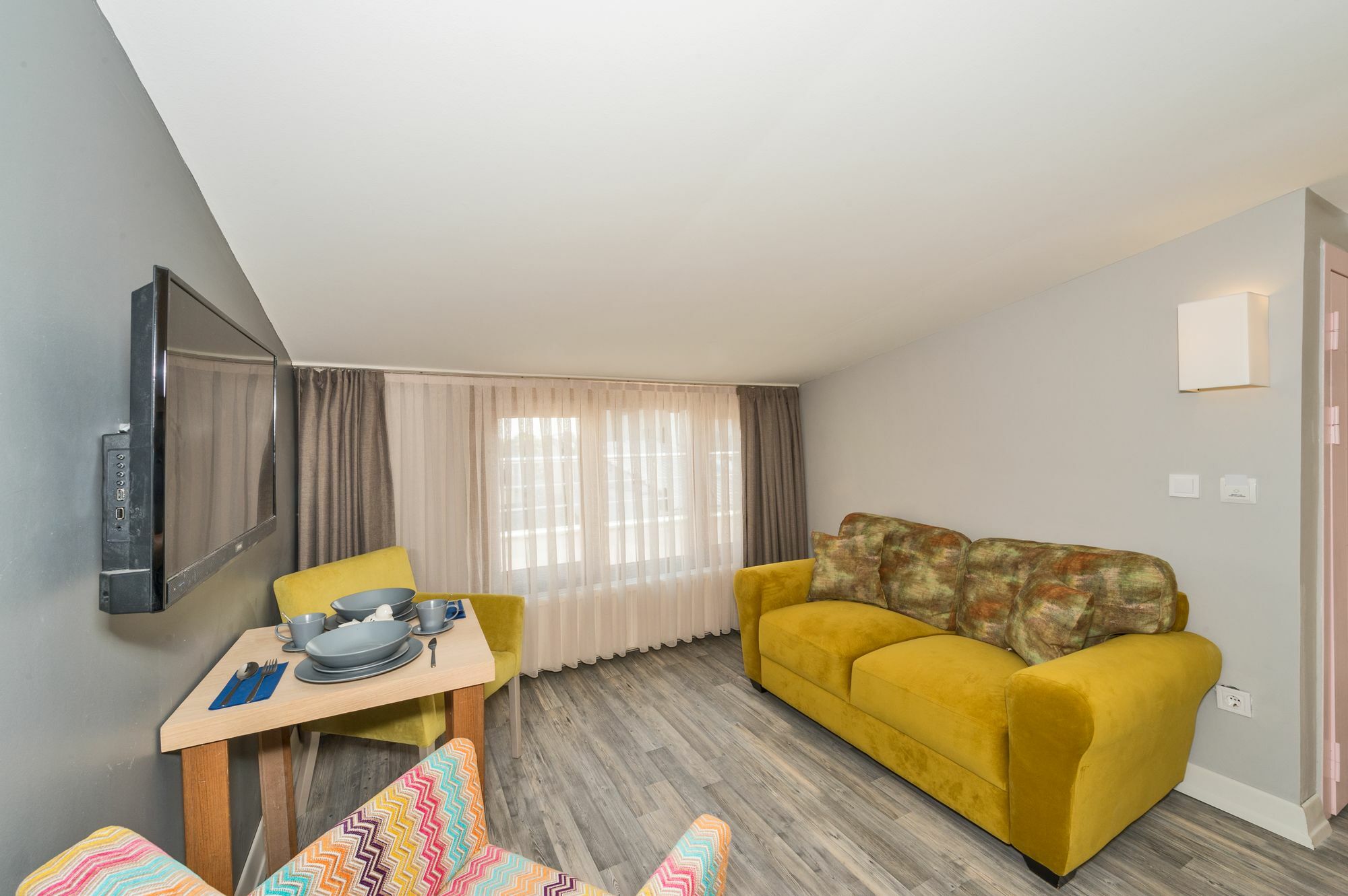 Cirrus Suites Tomtom Istanbul Exterior foto