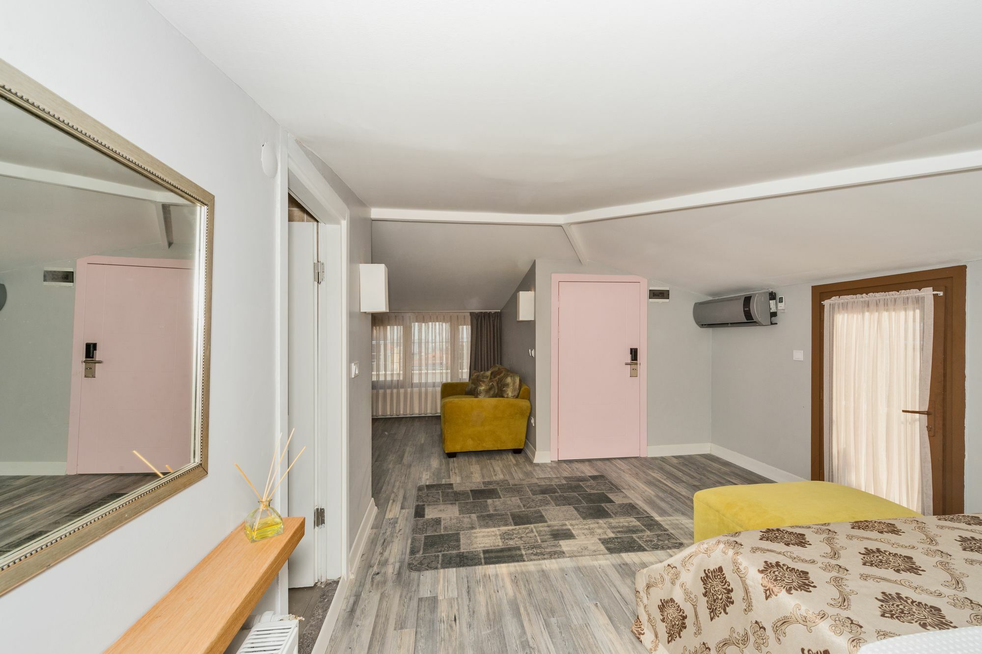 Cirrus Suites Tomtom Istanbul Exterior foto